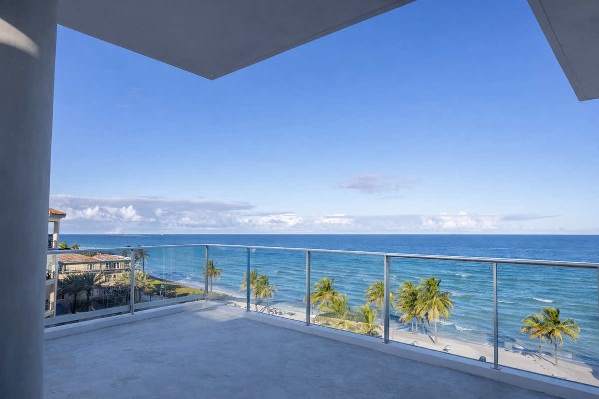 ETURNA balcony ocean view